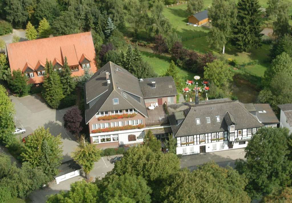 Akzent Hotel Zur Wasserburg - Hotel Garni Bed & Breakfast Harpstedt Exterior foto