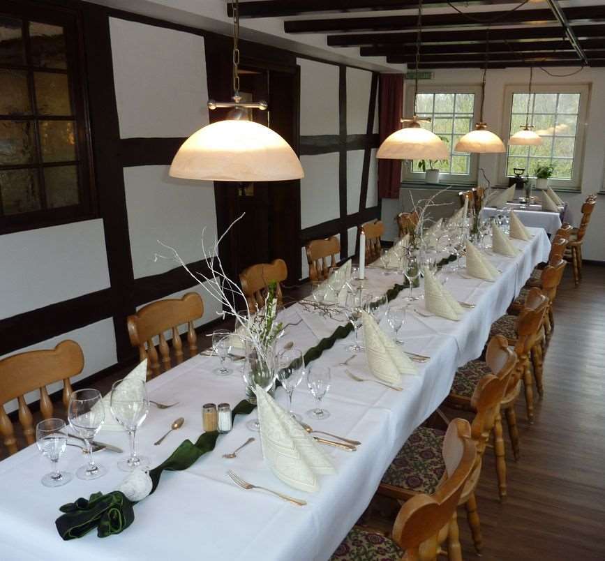 Akzent Hotel Zur Wasserburg - Hotel Garni Bed & Breakfast Harpstedt Restaurante foto