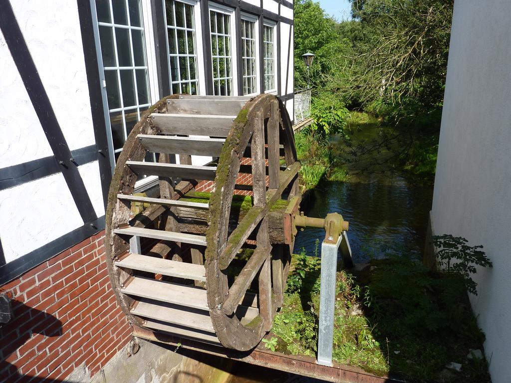 Akzent Hotel Zur Wasserburg - Hotel Garni Bed & Breakfast Harpstedt Exterior foto
