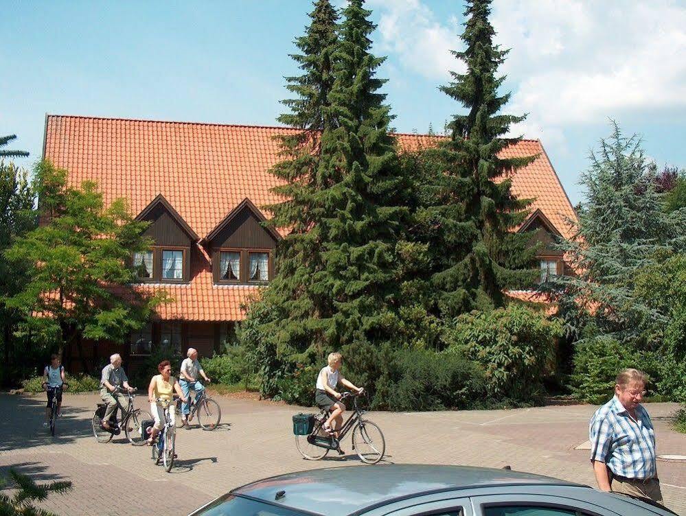 Akzent Hotel Zur Wasserburg - Hotel Garni Bed & Breakfast Harpstedt Exterior foto